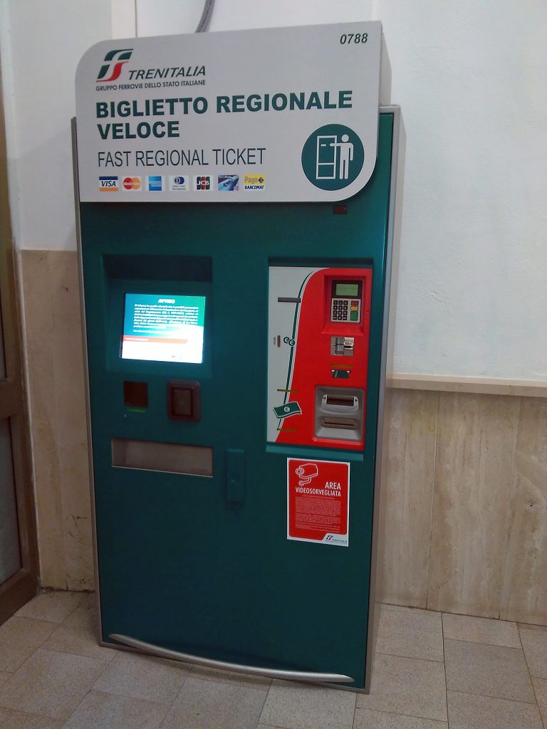 Automatic train ticket machine - Italy