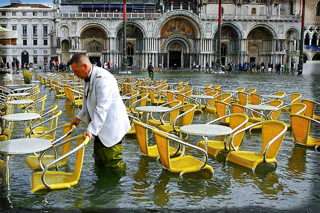 Wide tide in Venice