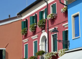 alt="What’s wrong with the Italian property market?"
