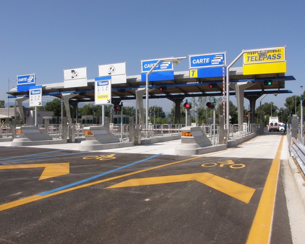 Italian motorway barrier