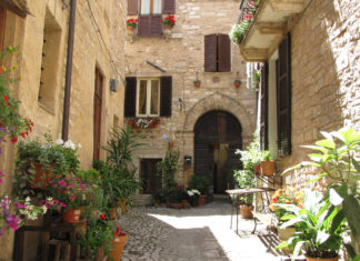 Rent a property in Italy