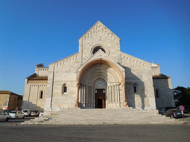 alt="San Ciriaco Cathedral Ancona, Le Marche, Italy"