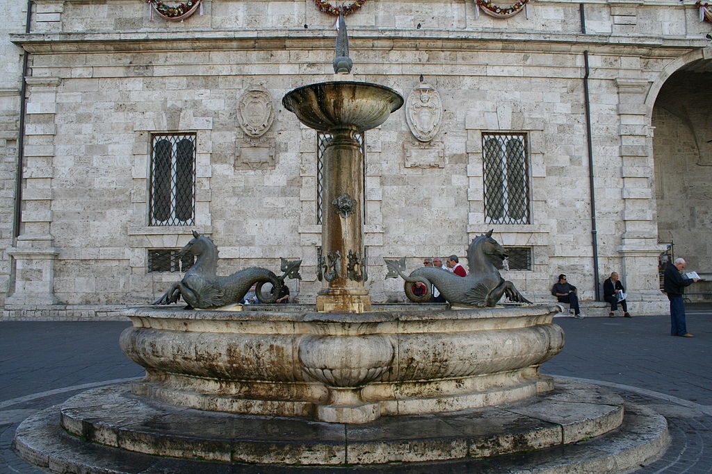 Piazza Arringo Fountain, Ascoli Piceno, Italy