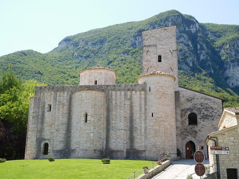 alt=" San Vittore alle Chiuse, Genga, Ancona, Le Marche"